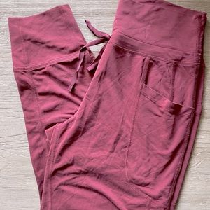 Fabletics Lightweight Joggers Maroon